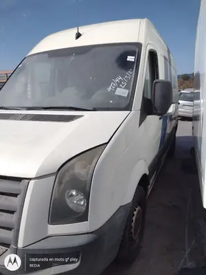 VOLKSWAGEN CRAFTER FURGÓN (2E) foto 3