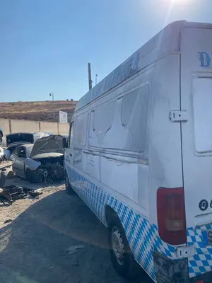 VOLKSWAGEN LT FURGÓN/COMBI foto 4