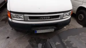 IVECO DAILY FURGÓN foto 1