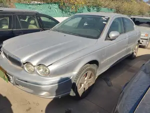 JAGUAR X-TYPE foto 2