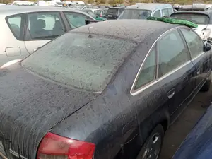 AUDI A6 BERLINA (4B2) foto 5