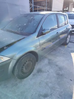 RENAULT MEGANE II BERLINA 5P foto 5