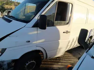 MERCEDES-BENZ SPRINTER FURGÓN foto 2