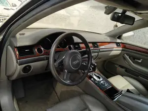 AUDI A8 (4E) foto 5