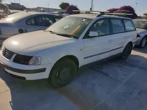 VOLKSWAGEN PASSAT VARIANT (3B5) foto 2