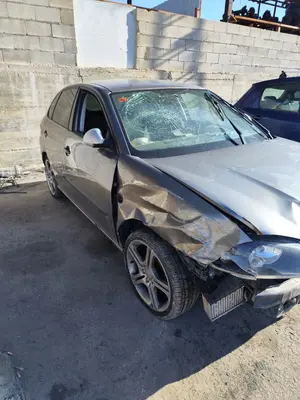 SEAT IBIZA (6L1) foto 6