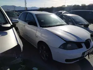 SEAT IBIZA (6L1) foto 3
