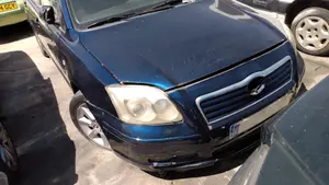 TOYOTA AVENSIS BERLINA (T22) foto 11