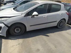 PEUGEOT 308 foto 2