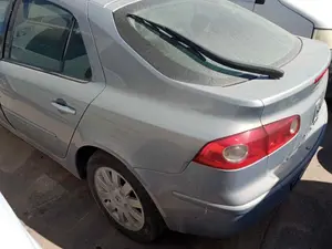 RENAULT LAGUNA II (BG0) foto 6