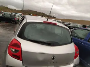 RENAULT CLIO III foto 2