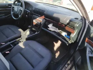 AUDI A4 BERLINA (B5) foto 7