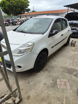 RENAULT CLIO III foto 3