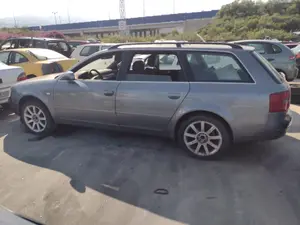 AUDI A6 AVANT (4B5) foto 3