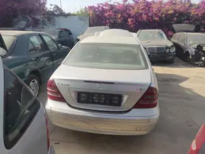 MERCEDES-BENZ CLASE C (BM 203) BERLINA foto 3