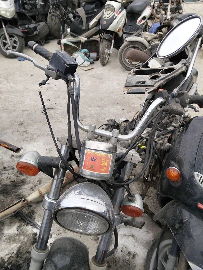 SUZUKI GZ 125