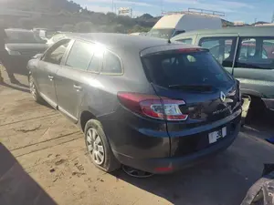 RENAULT MEGANE III SPORT TOURER foto 4
