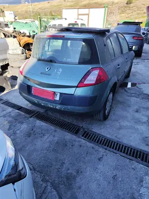 RENAULT MEGANE II BERLINA 5P foto 3