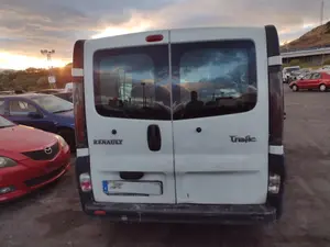 RENAULT TRAFIC II COMBI foto 3
