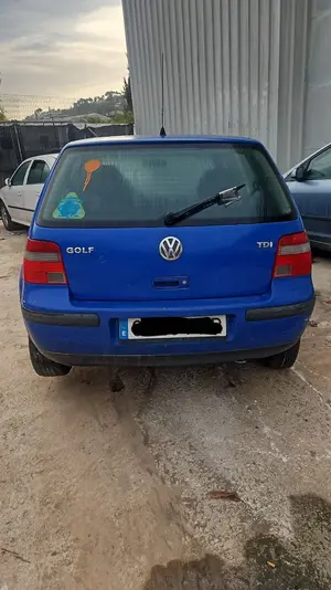VOLKSWAGEN GOLF IV BERLINA (1J1)(10.1997) foto 2