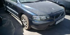 VOLVO S60 BERLINA foto 2