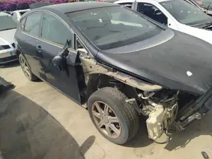 SEAT LEON (1P1) foto 3