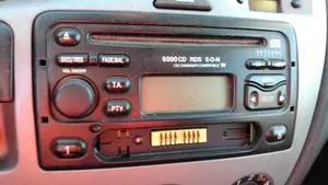FORD FOCUS BERLINA (CAK) foto 8
