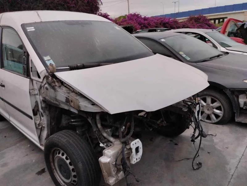 VOLKSWAGEN CADDY (2K)(02.2004)