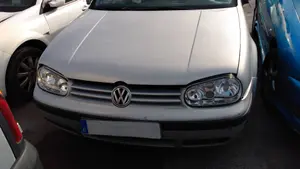 VOLKSWAGEN GOLF IV BERLINA (1J1)(10.1997) foto 1