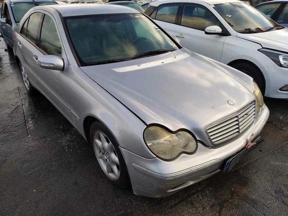 MERCEDES-BENZ CLASE C (BM 203) BERLINA