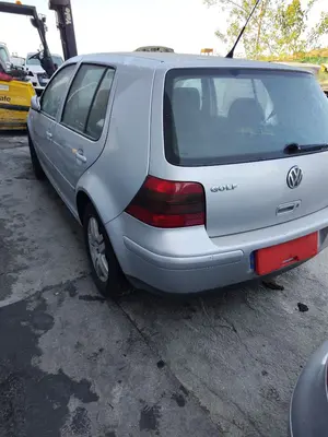 VOLKSWAGEN GOLF IV BERLINA (1J1)(10.1997) foto 5
