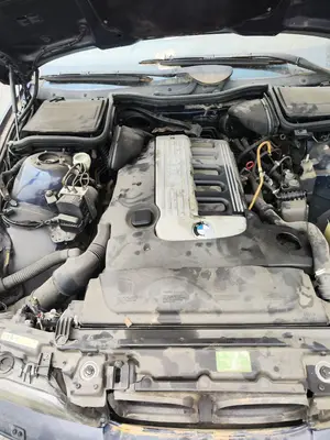BMW SERIE 5 BERLINA (E39) foto 6
