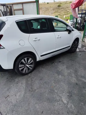 PEUGEOT 3008 foto 8