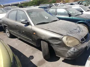 DAEWOO NUBIRA BERLINA foto 5
