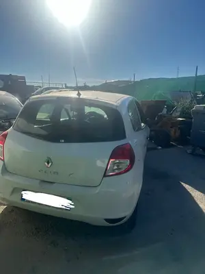 RENAULT CLIO III foto 3