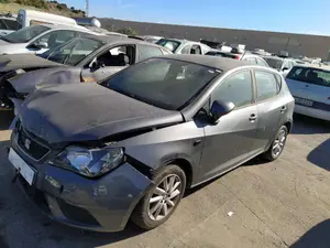 SEAT IBIZA (6P1) foto 2