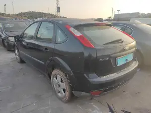 FORD FOCUS BERLINA (CAP) foto 3