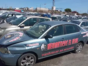 SEAT CORDOBA BERLINA (6L2) foto 5