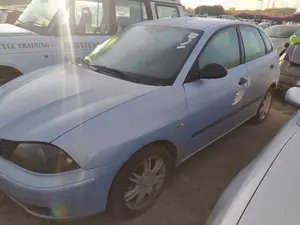 SEAT IBIZA (6L1) foto 3