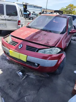 RENAULT MEGANE II BERLINA 3P foto 1