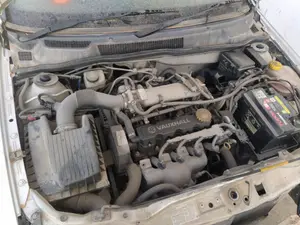 OPEL ASTRA G BERLINA foto 5