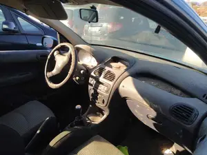 PEUGEOT 206 foto 6