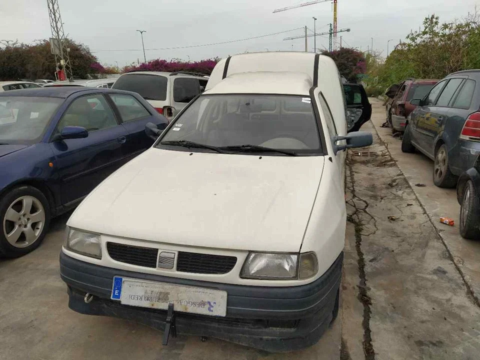 SEAT INCA (6K9)