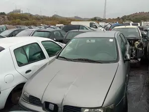 SEAT LEON (1M1) foto 1
