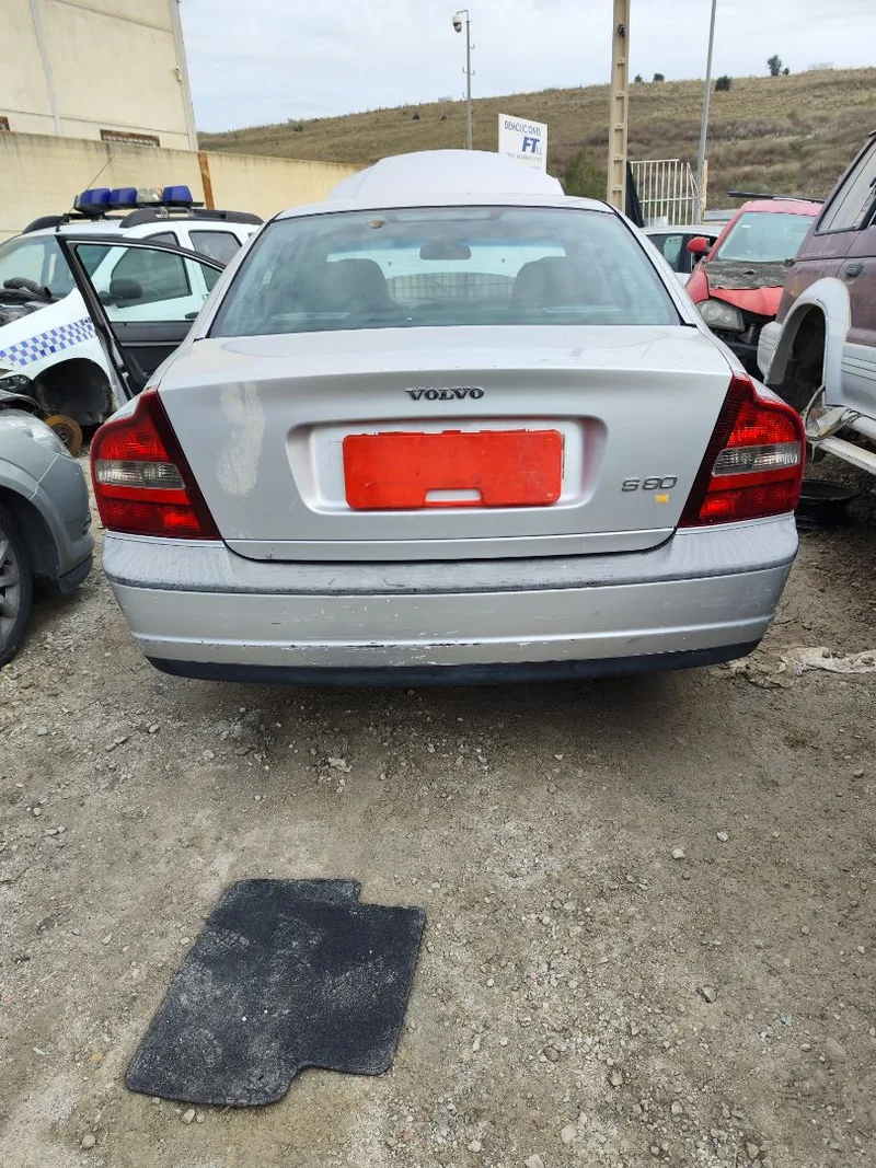 VOLVO S80 BERLINA