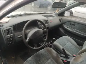 NISSAN ALMERA (N15) foto 5