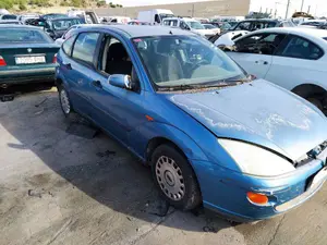 FORD FOCUS BERLINA (CAK) foto 7