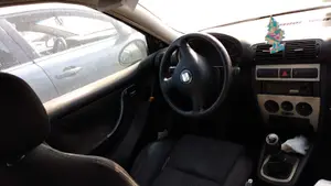 SEAT LEON (1M1) foto 23