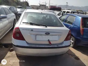FORD MONDEO BERLINA (GE) foto 4