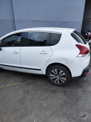 PEUGEOT 3008 foto 5